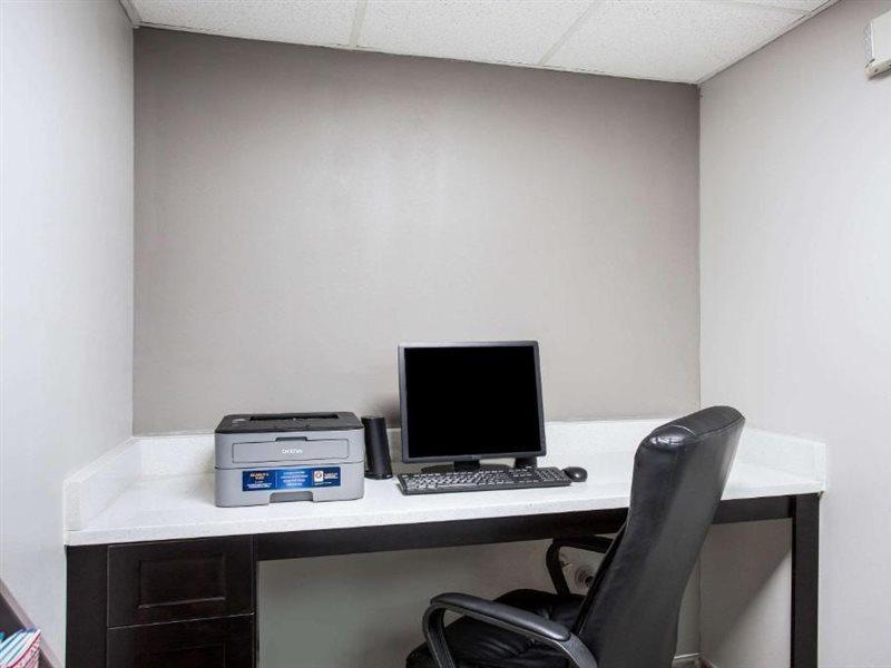 Quality Inn - White House Ngoại thất bức ảnh